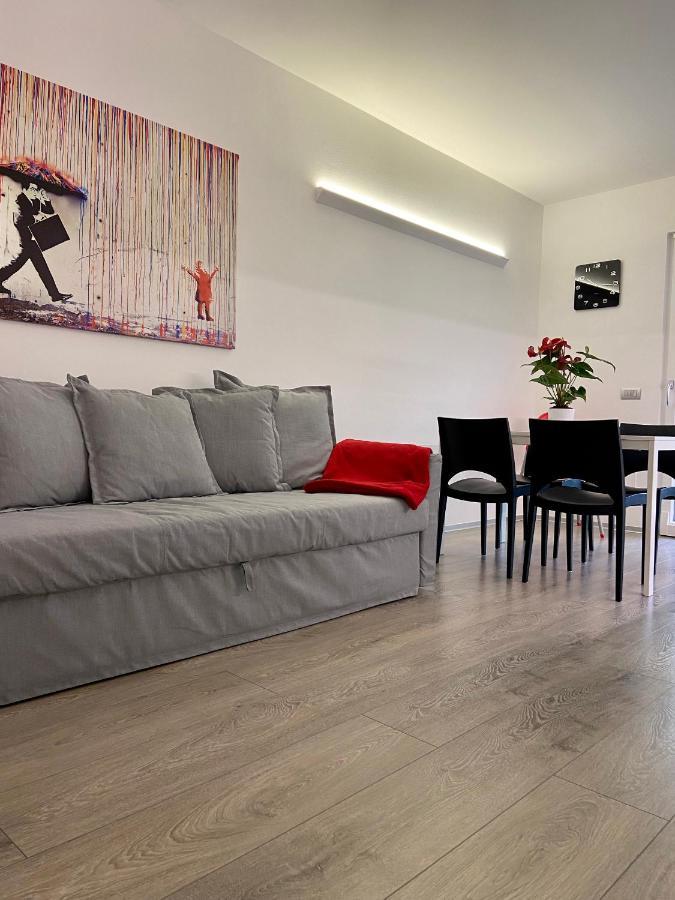 Appartamento Miranda Con Giardino Privato E Pool Buitenkant foto