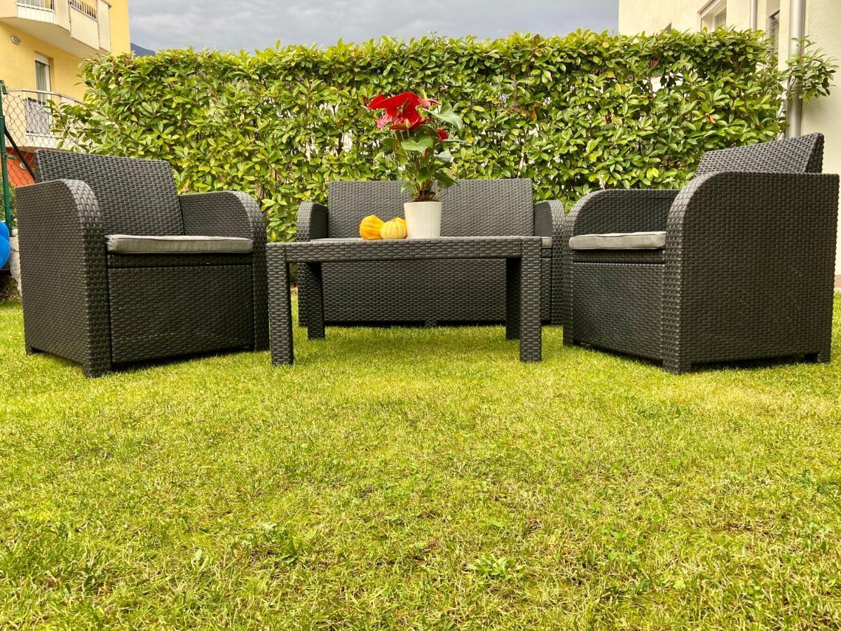 Appartamento Miranda Con Giardino Privato E Pool Buitenkant foto