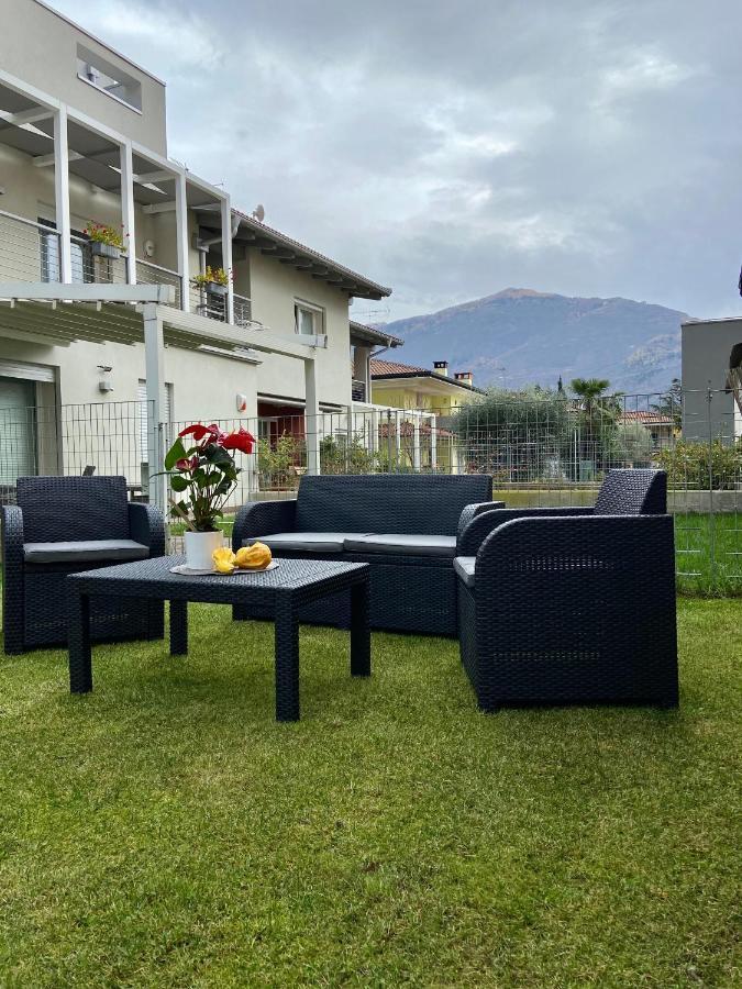 Appartamento Miranda Con Giardino Privato E Pool Buitenkant foto